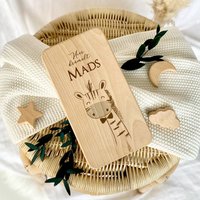 Frühstücksbrett Personalisiert Babygeschenk Geschenk Brettchen Holz Gravur Holzbrett Giraffe Hier Krümelt, Manufaktur Liebevoll Frühstücksbrett Personalisiert Babygeschenk Geschenk Brettchen Holz Gravur Holzbrett Giraffe Hier Krümelt, Manufaktur Liebevoll von ManufakturLiebevoll