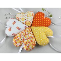 5 Stoffherzen - Gelb/Orange/Weiß, Dekoherzen, Herzen, Blumen von ManufakturSteinhoff