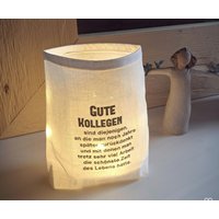 Lichttüte, Lichterbeutel, Stoffwindlicht Mit Spruch, Kollege Kollegin Rente Ruhestand Geschenkidee , Abschiedsgeschenk, Umzug, Shabby Lichttüte, Lichterbeutel, Stoffwindlicht Mit Spruch, Kollege Kollegin Rente Ruhestand Geschenkidee , Abschiedsgeschenk, Umzug, Shabby von ManufakturToniRosa