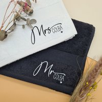 Personalisiertes Handtücher-Set Mr Und Mrs | Geschenk Zur Hochzeit Für Frisch Verheiratete von ManufakturZauber