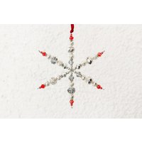 Funkelnder Sonnenfänger Schneeflocke - Reflektierender Roter Und Silberfarbener Christbaumschmuck Weihnachtsgeschenk Für Mama Winter Dekoration Funkelnder Sonnenfänger Schneeflocke - Reflektierender Roter Und Silberfarbener Christbaumschmuck Weihnachtsgeschenk Für Mama Winter Dekoration von MapleApple