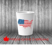 Wettergewitterte Usa 2 Oz Shot Glass von MapleGroveCreations