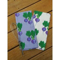 Radieschen Geschirrtuch, Rettich Veggie Print Küchentuch von MapleMoonDesign
