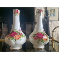 Vintage Alte Landrosen Vasen, Royal Albert China Vasen von MarangeVintage