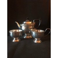 Vintage Sheffield Platte Tee Set Vintage Sheffield Platte Tee Set von MarangeVintage