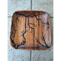 Eckige Schale, Snackschale, Schüssel, Holz, Lichtenberg, Mit Strom Gebrannt, Küchen Utensil, Deko, Wohndesign von MarbelloHolzdesign