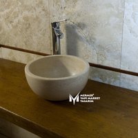 Travertin Rundes Miniwaschbecken - Handgefertigt, 100% Naturstein, Waschbecken von MarbleDesignMarket
