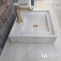 Weißer Marmor Rustikales Eckiges Waschbecken - Mit Wasserhahnauslass Handgefertigt, 100% Naturstein von MarbleDesignMarket