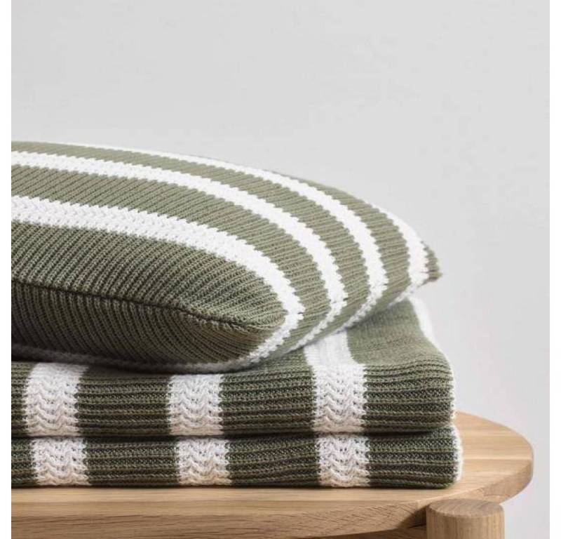 Plaid Structure Knit in Garden Green, Marc O'Polo Home Plaid Structure Knit in Garden Green, Marc O'Polo Home von Marc O'Polo Home