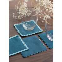 Ozeanblauer Leinenuntersetzer Mit Blauem Ric Rac Trimmen 4Er-Set. Tischwäsche von March6TEEN