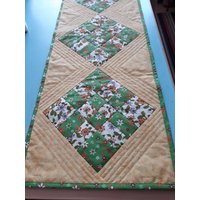 Frühling Patchwork Tischdecken Frühling Patchwork Tischdecken von MariaPatchWorks