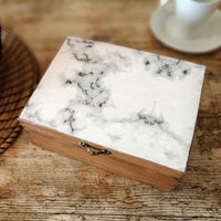 Holz Tee Box, Dekoration Mit Weißem Marmorimitat-Muster. Teebeutel Box Verziert. Schmuck Aufbewahrungsbox von MarianArt2