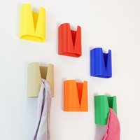 Bunte Handtuchklammern - Selbstklebende Wandklammern Für Handtücher Und Geschirrtücher von MaricreaSwiss