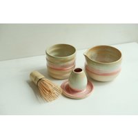 Personalisierbares Matcha Set Handgefertigt - Schale, Becher & Besenhalter Aus Keramik Zubehör von MariesKleineWelt