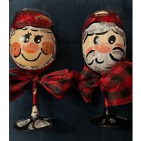 Weihnachten Weihnachtsmann Und Frau Claus Weingläser von MarigoldsMessage