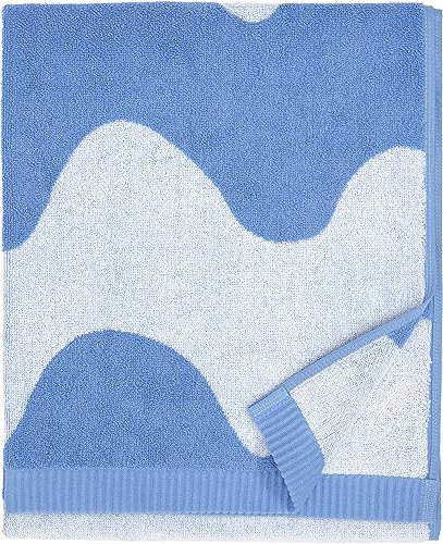 MARIMEKKO Lokki Frottee-Badetuch aus Baumwolle (Himmelblau) – Wellen gemusterte Badetücher – 149,9 x 71,1 cm von Marimekko