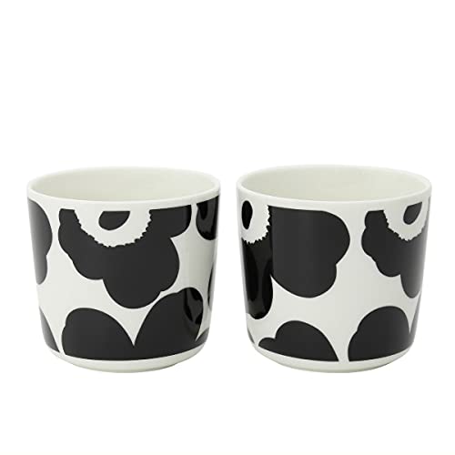 MARIMEKKO Unikko Oiva Kaffeetassen aus Steingut, 2er-Set, verfeinern Sie Ihre Küchendekoration mit unserem ikonischen schwarz-weißen Steingut, stilvolle Kaffeetassen mit Blumenmuster, um Ihr MARIMEKKO Unikko Oiva Kaffeetassen aus Steingut, 2er-Set, verfeinern Sie Ihre Küchendekoration mit unserem ikonischen schwarz-weißen Steingut, stilvolle Kaffeetassen mit Blumenmuster, um Ihr von Marimekko