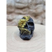 Schädel-Kerze/Totenkopf-Kerze Aus Rapswachs in Verschieden Farben Maristekerzen Deko-Kerzen Halloween-Kerze Motivkerze von Maristekerzen