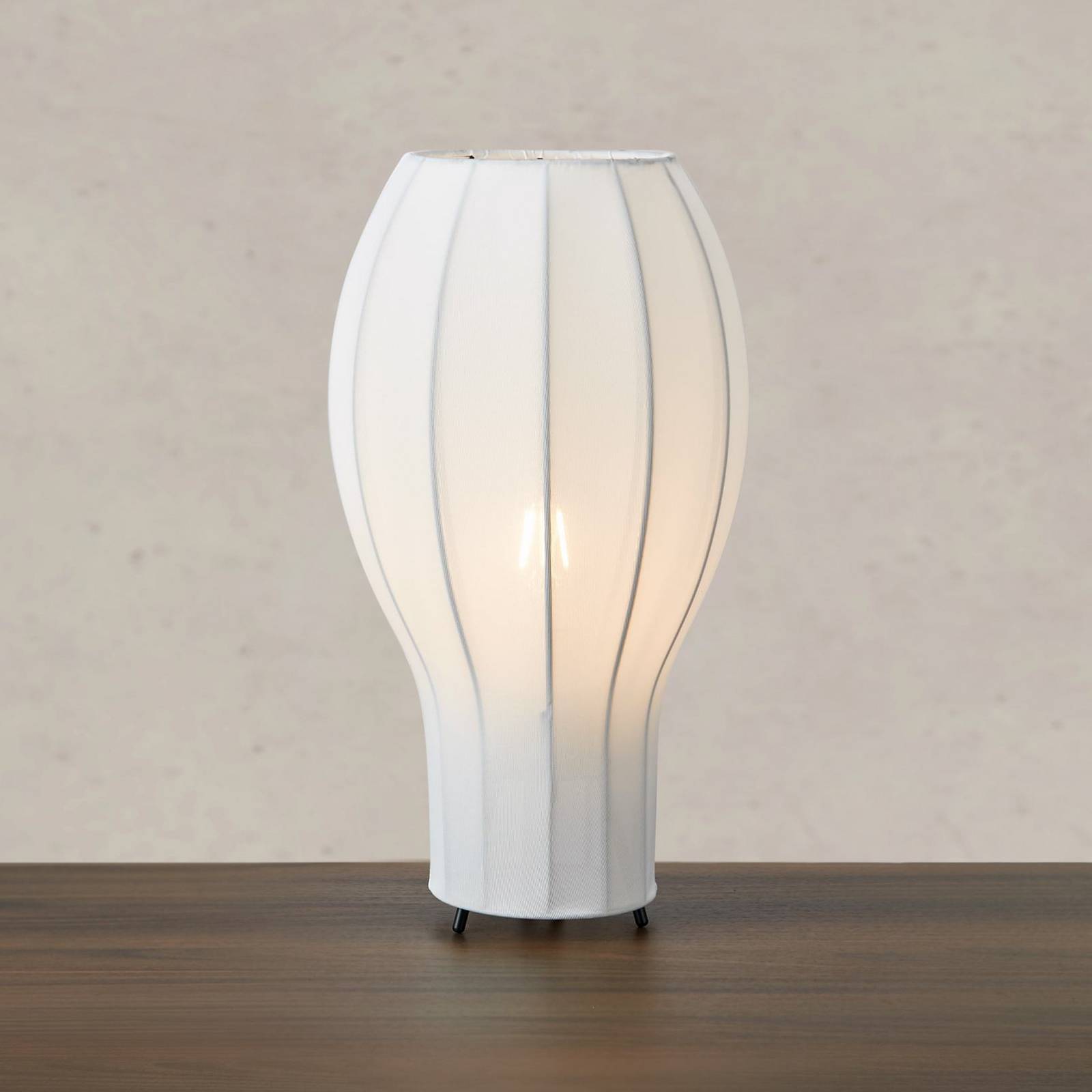 Tischlampe Hikari, Ø 22 cm, weiß/schwarz, Stoff/Metall Tischlampe Hikari, Ø 22 cm, weiß/schwarz, Stoff/Metall von Markslöjd