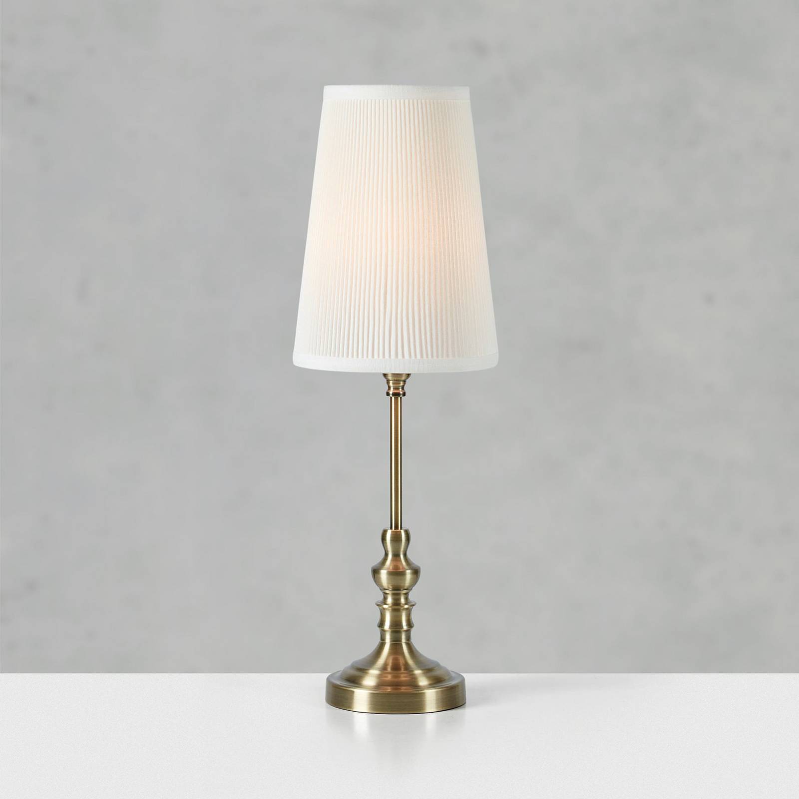Tischlampe Noble, messingfarben/naturweiß, Höhe 56 cm, Stoff Tischlampe Noble, messingfarben/naturweiß, Höhe 56 cm, Stoff von Markslöjd