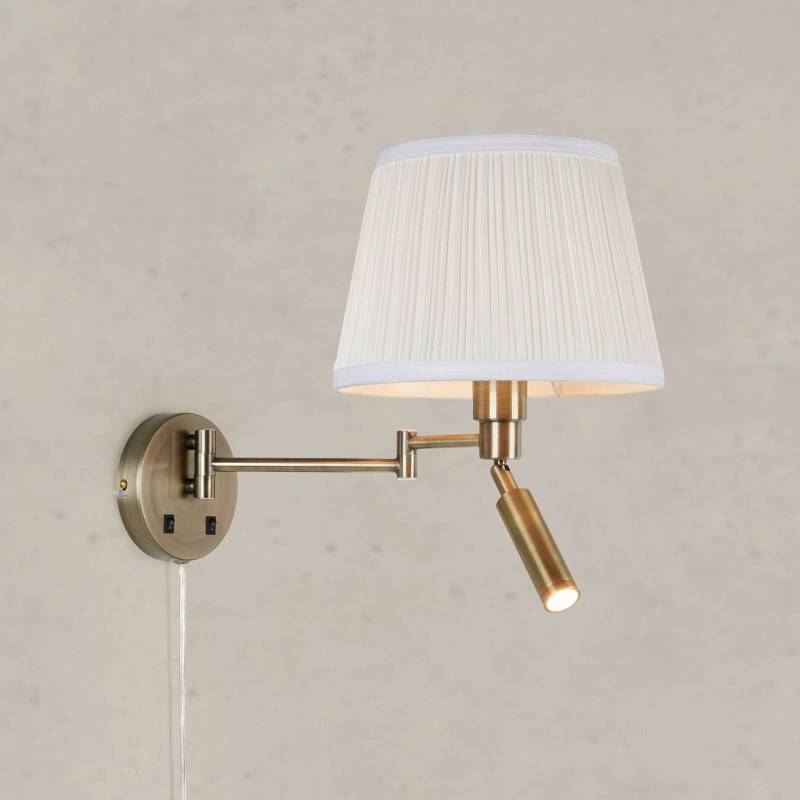 Wandlampe Pivot, naturweiß/messingfarben, 43 cm, 2-flg. von Markslöjd