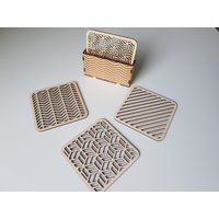 Holz Untersetzer - Lasergeschnitten Quadratisch Geformt. Ein Satz Von 4 Passende Box Verfügbar. Tee Oder Kaffee Tasse Mit Laser Geschnitten Muster von MarktekDECO