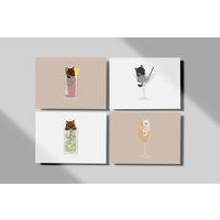 Postkarten Set „Cocktails" - Cocktail Katze Illustration in Beige | Humorvolle Grußkarte Für Katzenfans & Designliebhaber von MarliDesignStudio