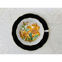 Besetzte Japan Handbemalte Teetasse Und Untertasse Um 1940 von MarquisTreasures