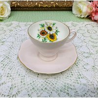 E B Foley Teetasse Mit Untertasse Circa 1948-1963 von MarquisTreasures