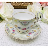 Melba "Brokat" Teetasse Mit Untertasse Circa 1948-1951 Melba "Brokat" Teetasse Mit Untertasse Circa 1948-1951 von MarquisTreasures