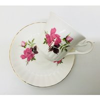 Newhall Teetasse Mit Untertasse Newhall Teetasse Mit Untertasse von MarquisTreasures