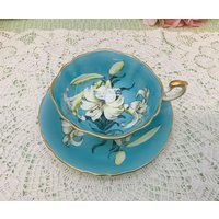 Paragon Osterlilie Teetasse Mit Untertasse Circa 1939-1949 von MarquisTreasures