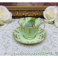 Quatrefoil Form Aynsley England Gelb Mit Waldszene Teetasse Und Untertasse Circa 1939+ von MarquisTreasures