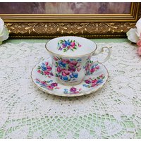 Royal Albert Springtime Serie „Sweet Pea" Teetasse Und Untertasse Um 1970-1980 von MarquisTreasures