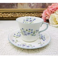 Shelley Blue Rock Art Deco Teetasse Und Untertasse Circa 1945-1966 Shelley Blue Rock Art Deco Teetasse Und Untertasse Circa 1945-1966 von MarquisTreasures