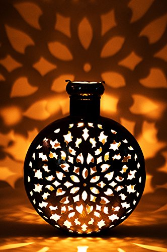 Orientalische Laterne aus Metall Lodakhis 38cm | orientalisches Windlicht | Marokkanische Metalllaterne für draußen als Gartenlaterne, oder Innen als Tischlaterne | Marokkanisches Gartenwindlicht von Marrakesch Orient & Mediterran Interior