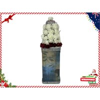 Weihnachten Decoupage Flasche | Festliche Weiße & Rote Rosen Vase Strass Verziert Einzigartige Weinflasche Kunst Geschenk Weihnachtsgeschenk von MarsArtTreasures