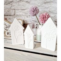 Haus Mit Pusteblumenmotiv von MarschblumeDesign
