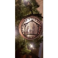 Gestickte Schatten Verzierung, Krippe Gestickte Hoop Kunst Weihnachtsverzierung, Religiöser Schmuck, Maria, Jesus von Marshaslilcraftpatch