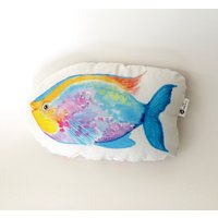 Maritimes Dekokissen Mit Fischmotiv Maritimes Dekokissen Mit Fischmotiv von MartaDalloul