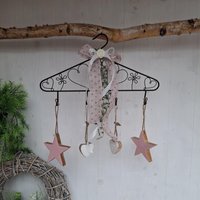 Fensterschmuck Bügel Weihnachts Deko Hänger Winter Wanddeko Fenster Mobile Weihnachtsmann Stern Fensterhänger Fensterschmuck Bügel Weihnachts Deko Hänger Winter Wanddeko Fenster Mobile Weihnachtsmann Stern Fensterhänger von MarthasHusAtelier