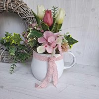 Gesteck Tulpen Blumengesteck Tischgesteck Frühlingsgesteck Tulpengesteck Mit Frühlingsblumen Frühlingsdeko Tulpenstrauß Tischdeko von MarthasHusAtelier