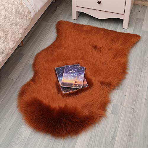 Martin Kench Faux Lammfell Schaffell Teppich Lammfellimitat Teppich Longhair Fell Optik Nachahmung Wolle Bettvorleger Wohnzimmer Schlafzimmer Sofa Matte (Karamell,75 * 120cm) von Martin Kench