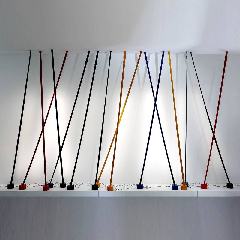 Martinelli Luce Elastica Band-Stehlampe, schwarz von Martinelli Luce