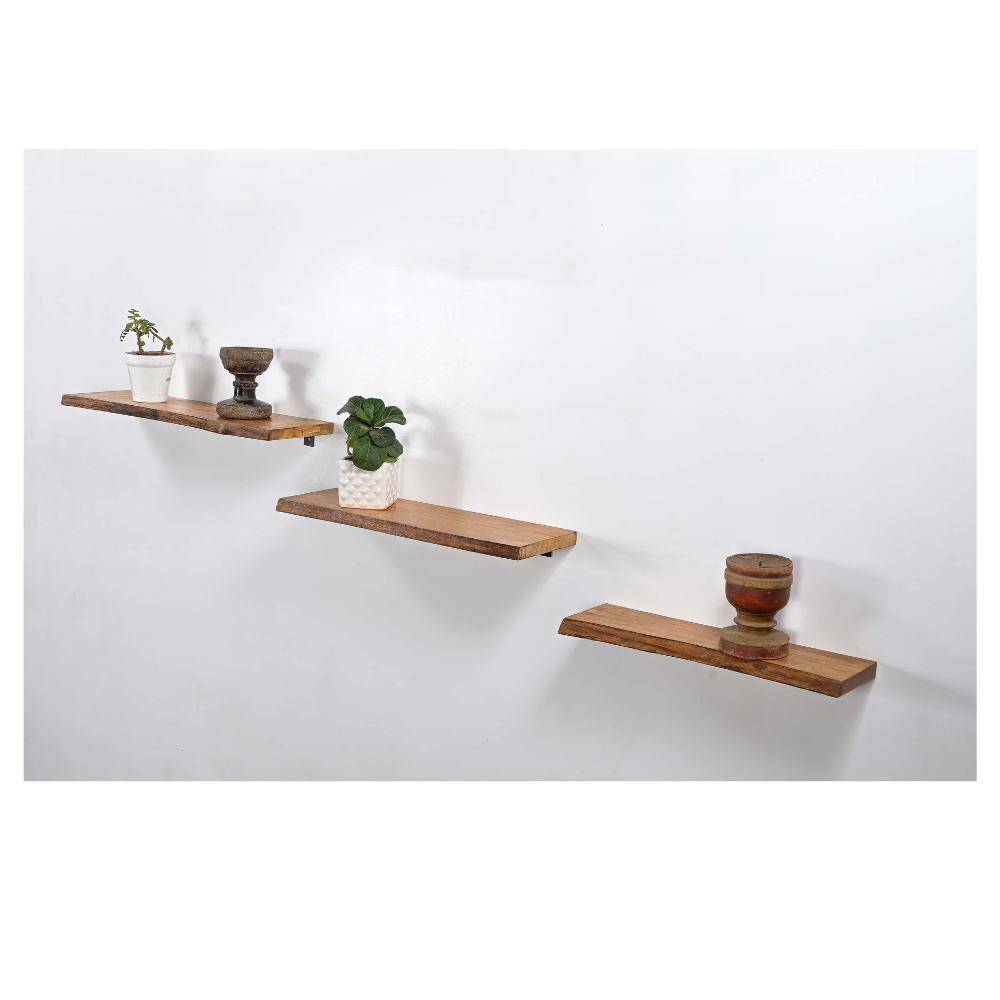 Rustic Floating Wooden Wall Shelf – Solid Wood with Industrial Brackets, Set of 3 von Marudhara