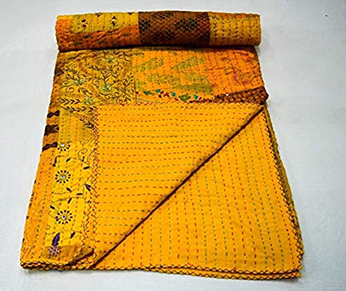 Marusthali Indische handgefertigte Baumwolle Kantha Quilt Wurfdecke Tagesdecke Gudari Vintage Cotton Double Quilts 90 X 108 Zoll von Marusthali