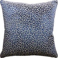 Madeleine Velvet in Midnight-Timothy Corrigan - Ein Kissen von MaryEllieDesigns