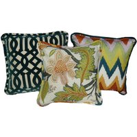 Sinhala Bittersweet Kissenbezug 20"x20" | Mittleres Kissen Muster Auf Beiden Seiten von MaryEllieDesigns