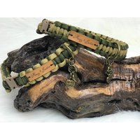 Paracord Hundehalsband/Paracordhalsband Für Hunde Mit Steckschnalle/Accessoires von MaryJessieDesigns