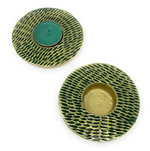 2er Set Flache Teelichthalter aus Metall Höhe 2cm Ø 9,8 cm Antik Gold mit grünem Muster 2er Set Flache Teelichthalter aus Metall Höhe 2cm Ø 9,8 cm Antik Gold mit grünem Muster von Marzoon